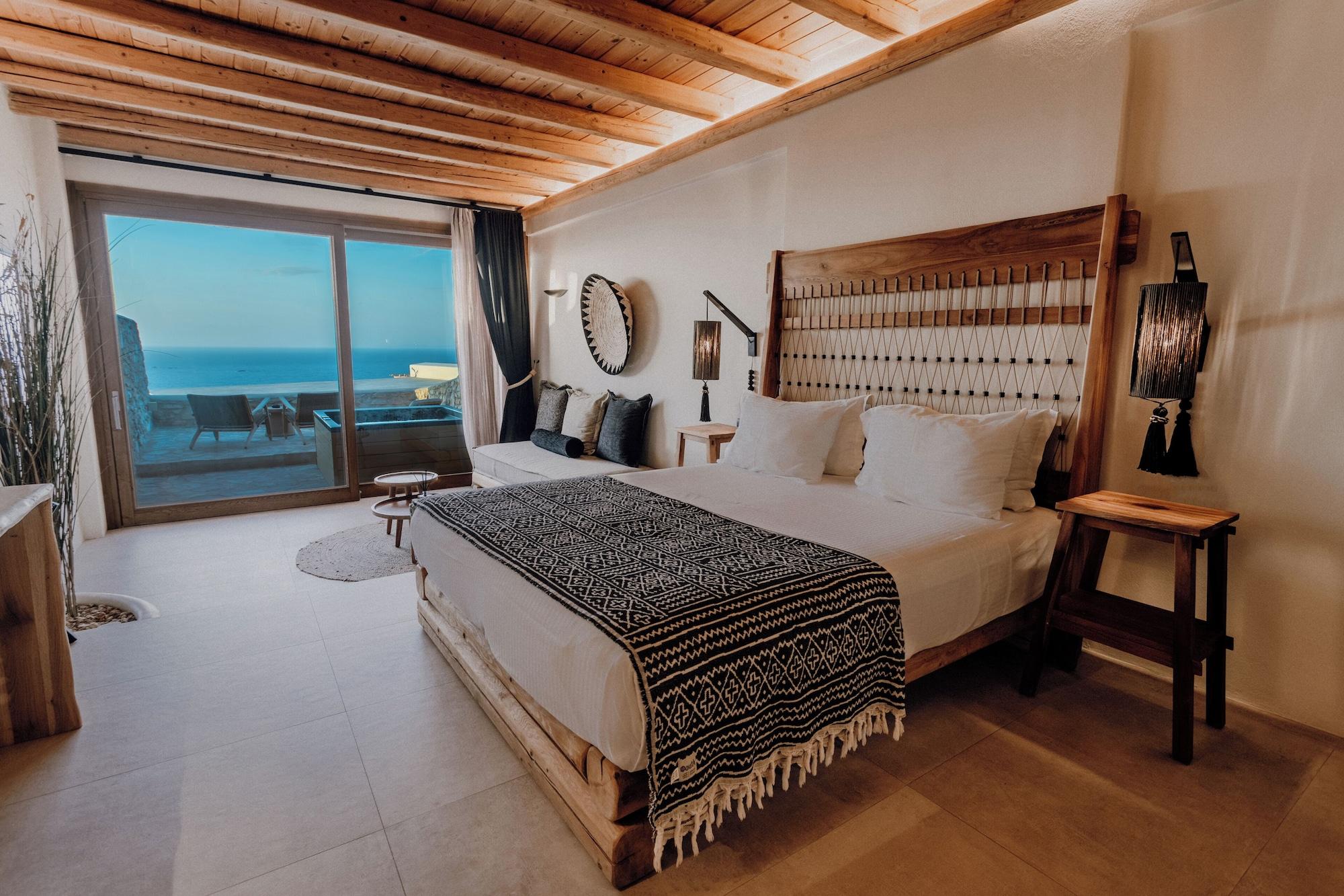 Cave, Suite, Sea View, Outdoor Jetted Tub