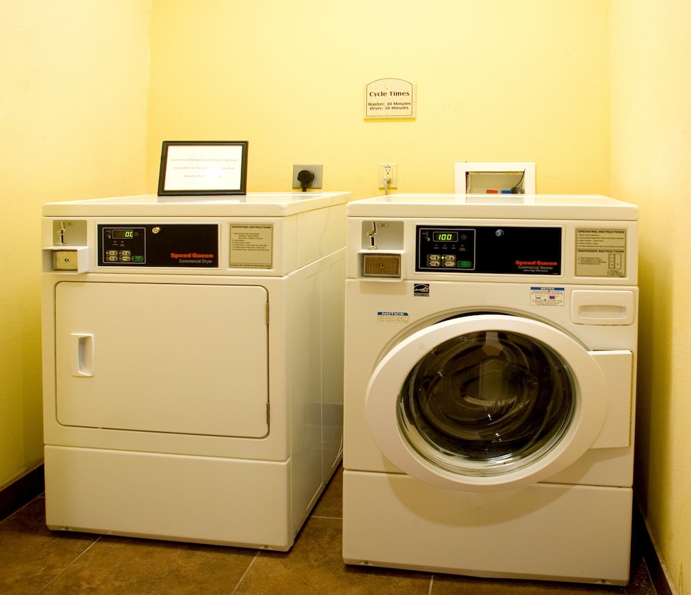 Holiday Inn Express Hotel And Suites Jourdanton Pleasanton 24/58