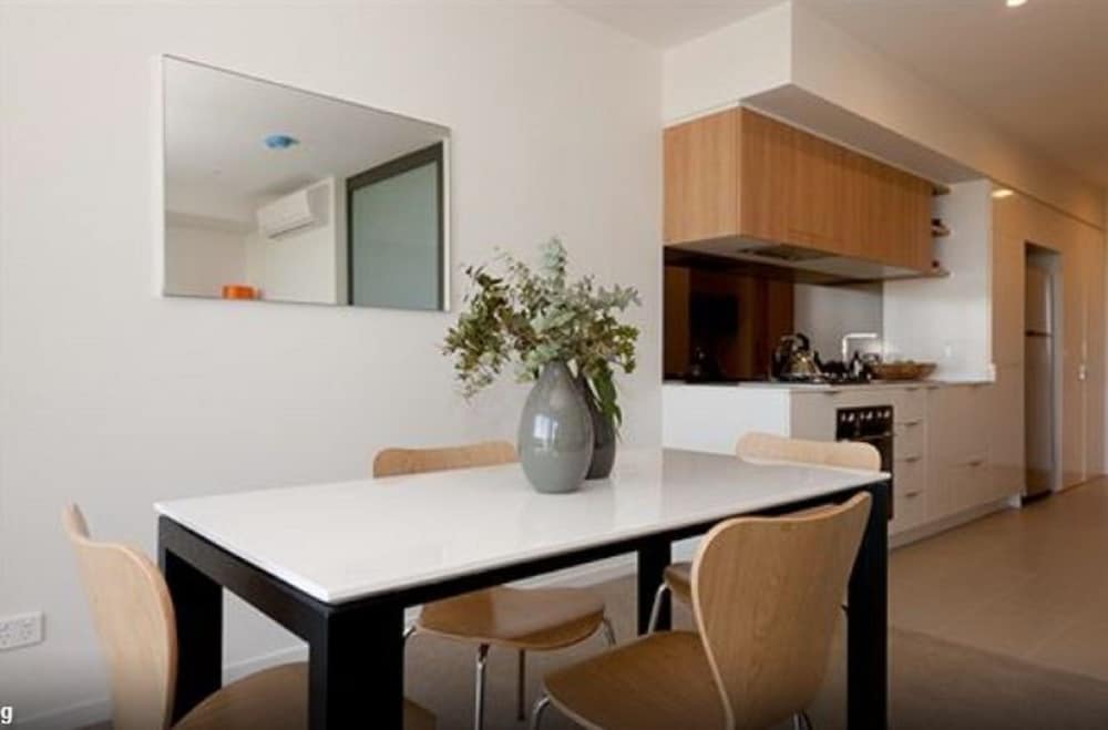 Vine Serviced Apartments 7/36