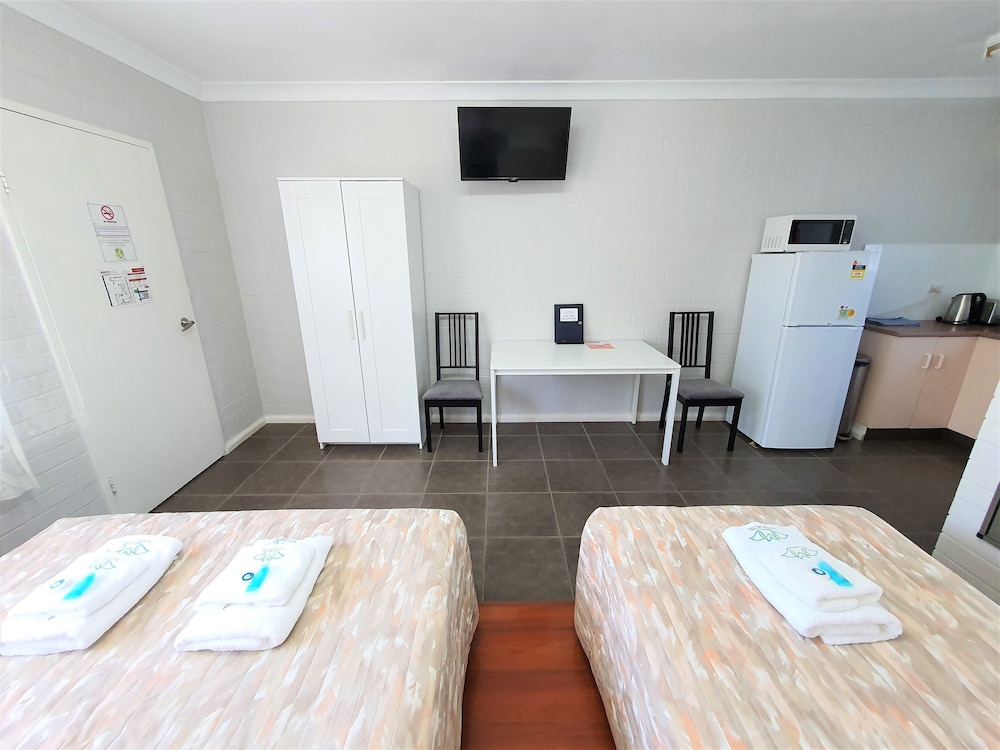 Maria Motel 32/60