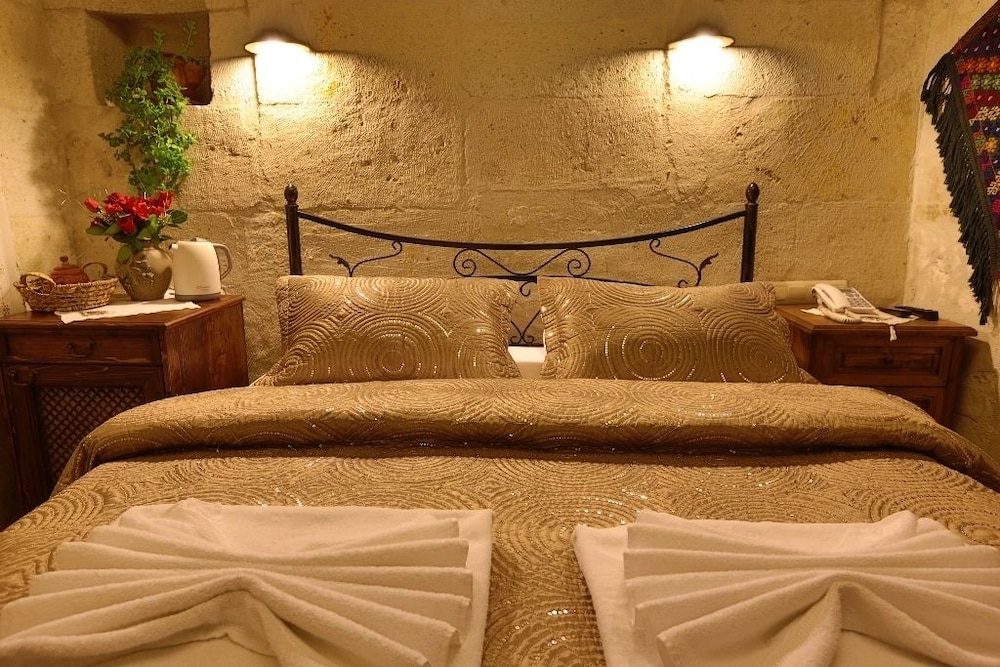 Safran Cave Hotel photo5