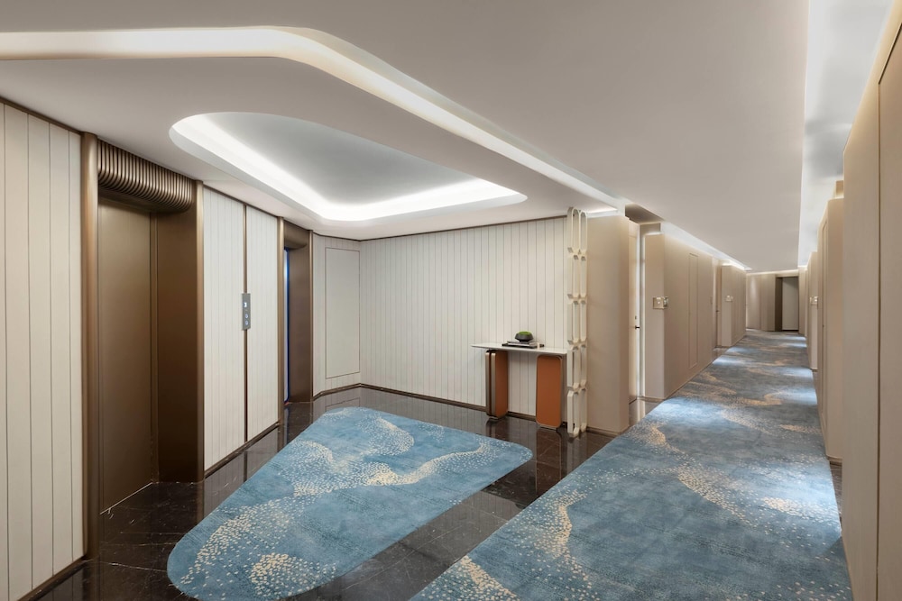 Days Hotel by Wyndham Leshan Downtown 12/18