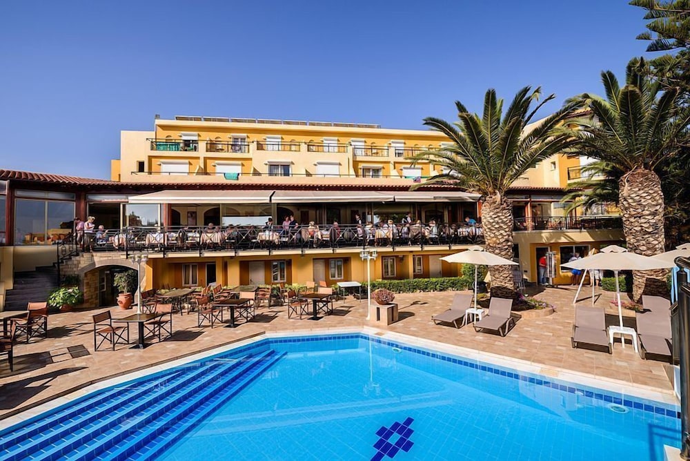 Vantaris Luxury Beach Resort 7/42