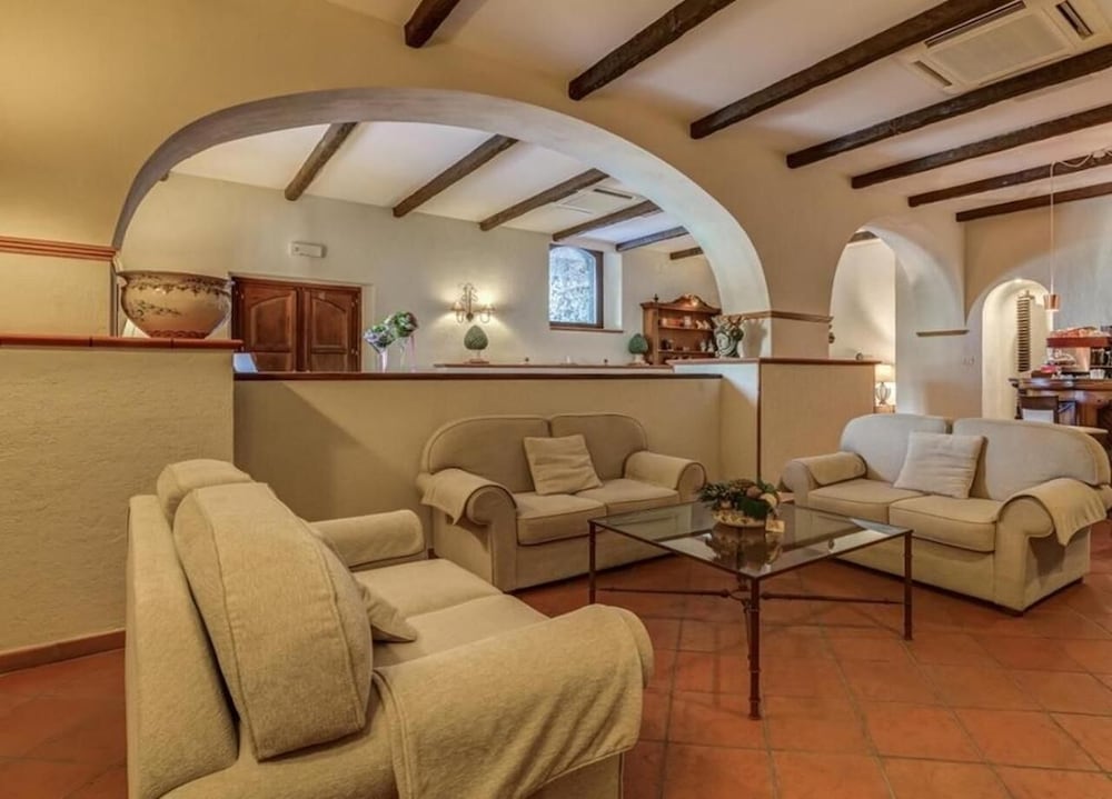 The Borgo Alcantara 35/70