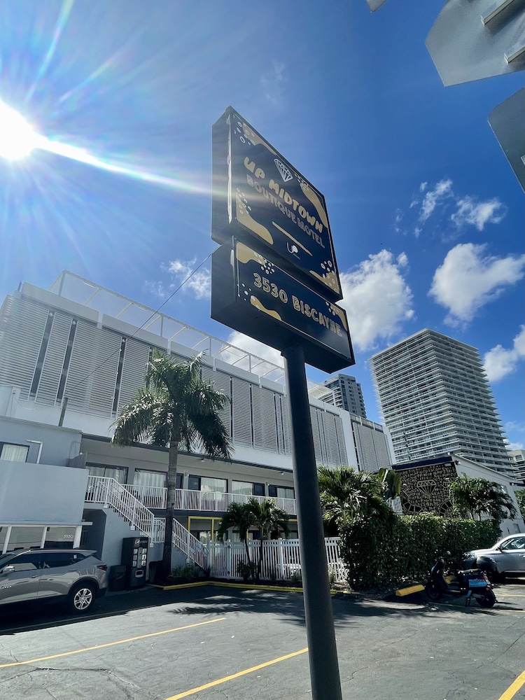 Up Midtown (ex. Wishes Hotel Biscayne) 41/55