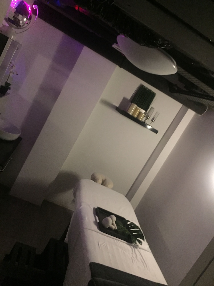 Royal Grand Hotel 15/64