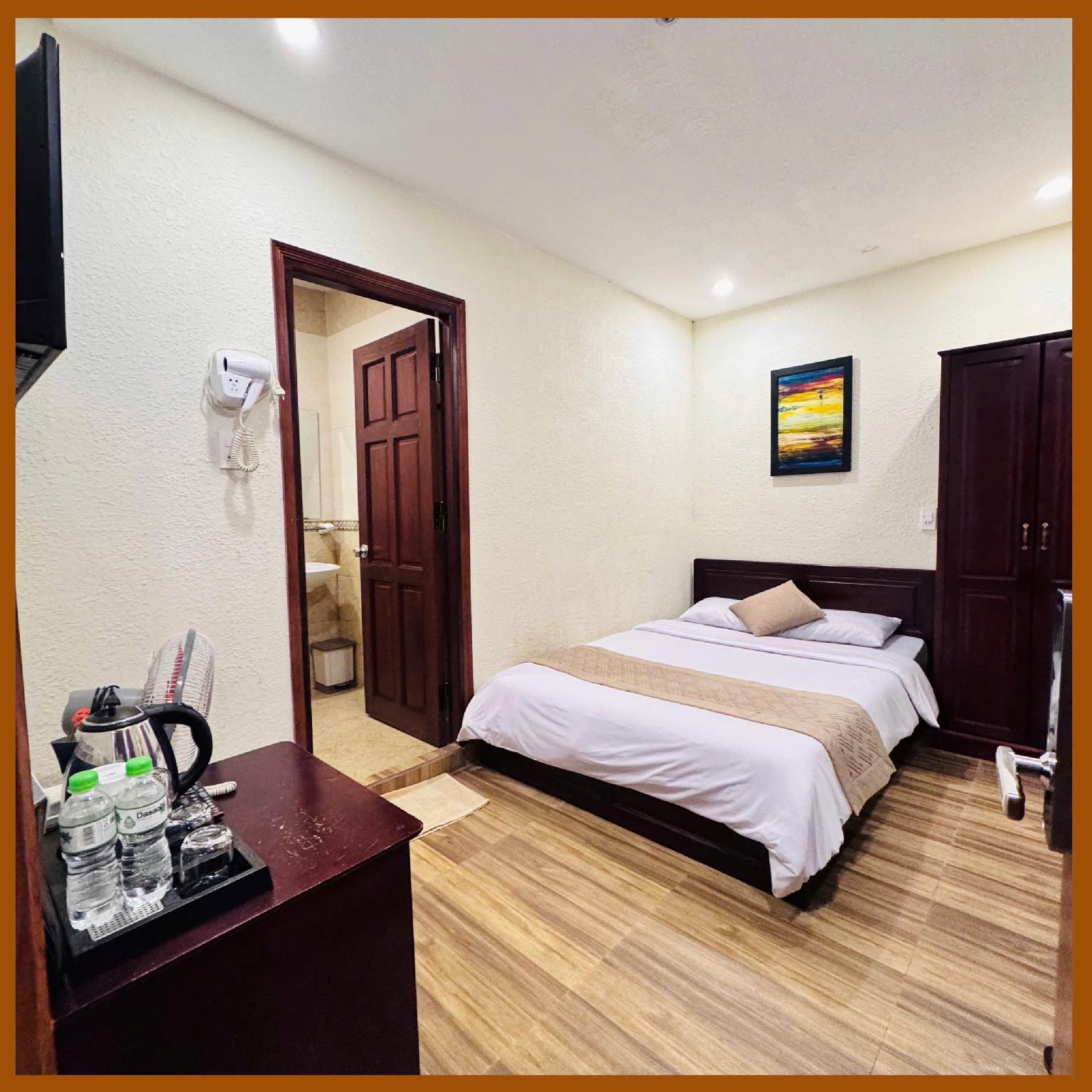 Basement, Double Bed