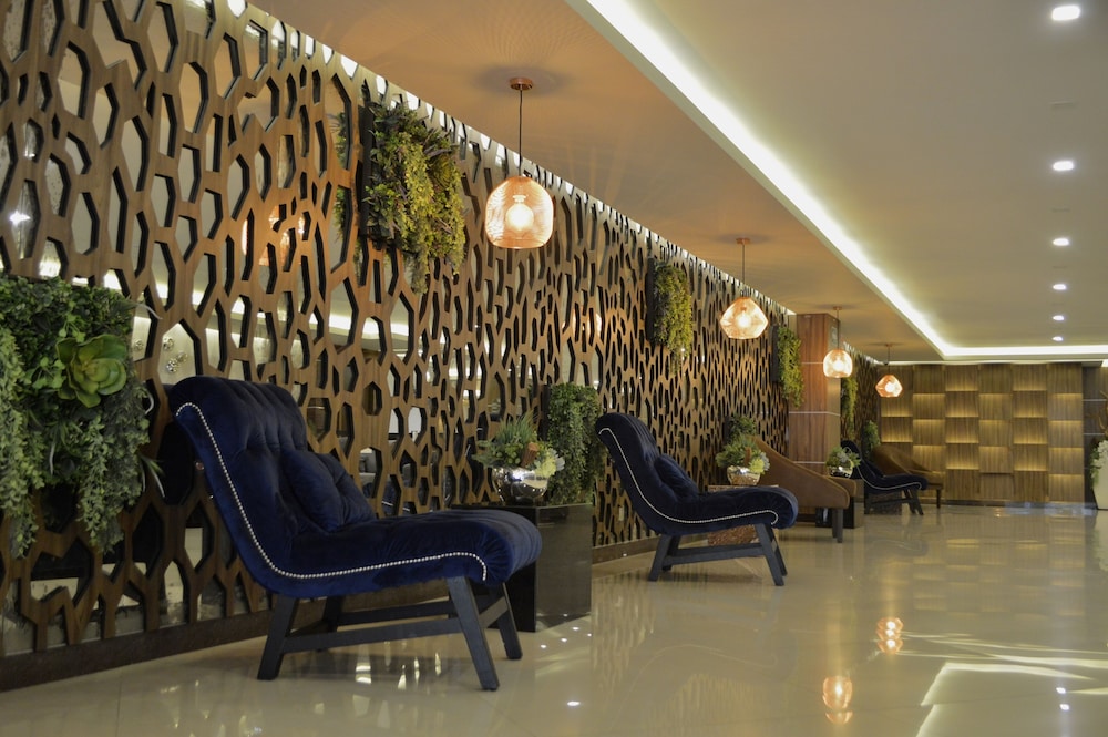 Hotel Dali Ejecutivo 66/86