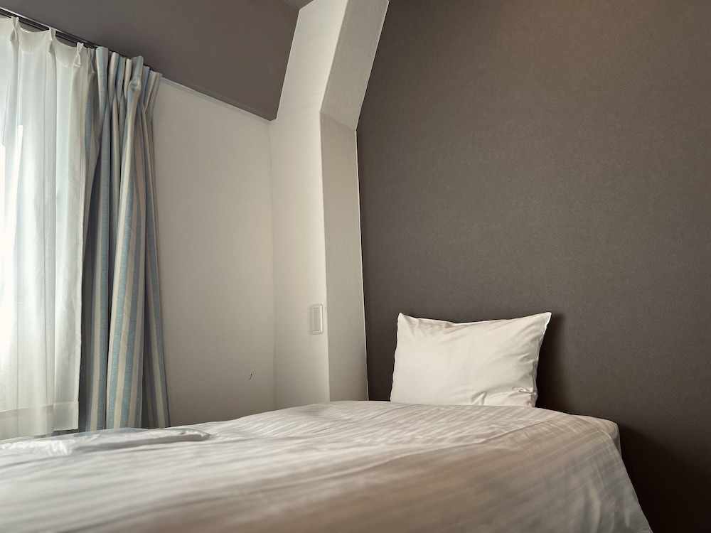 HOTEL LiVEMAX Umeda Central 10/50