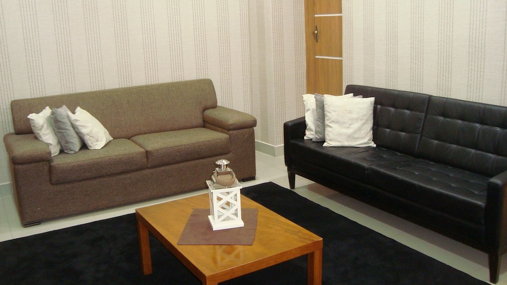Vogue Hotel 47/60