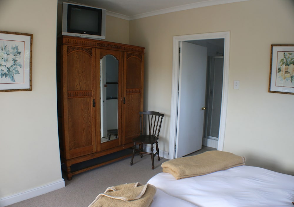 Basic, Twin Beds, Outdoor Side، Knysna Manor House 3/5