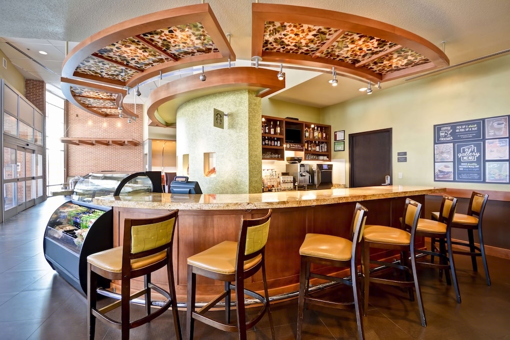 Hyatt Place Chicago/Naperville/Warrenville 59/68