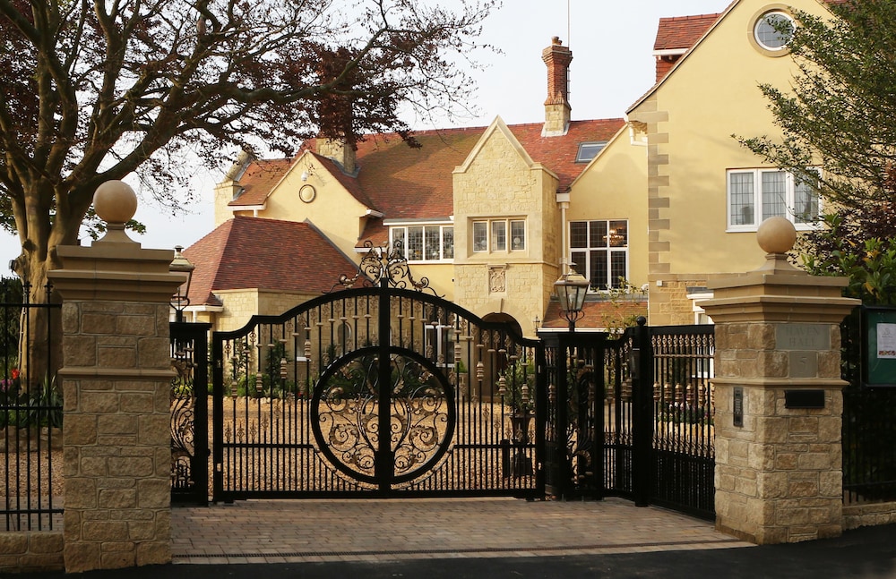 Haven Hall 51/57