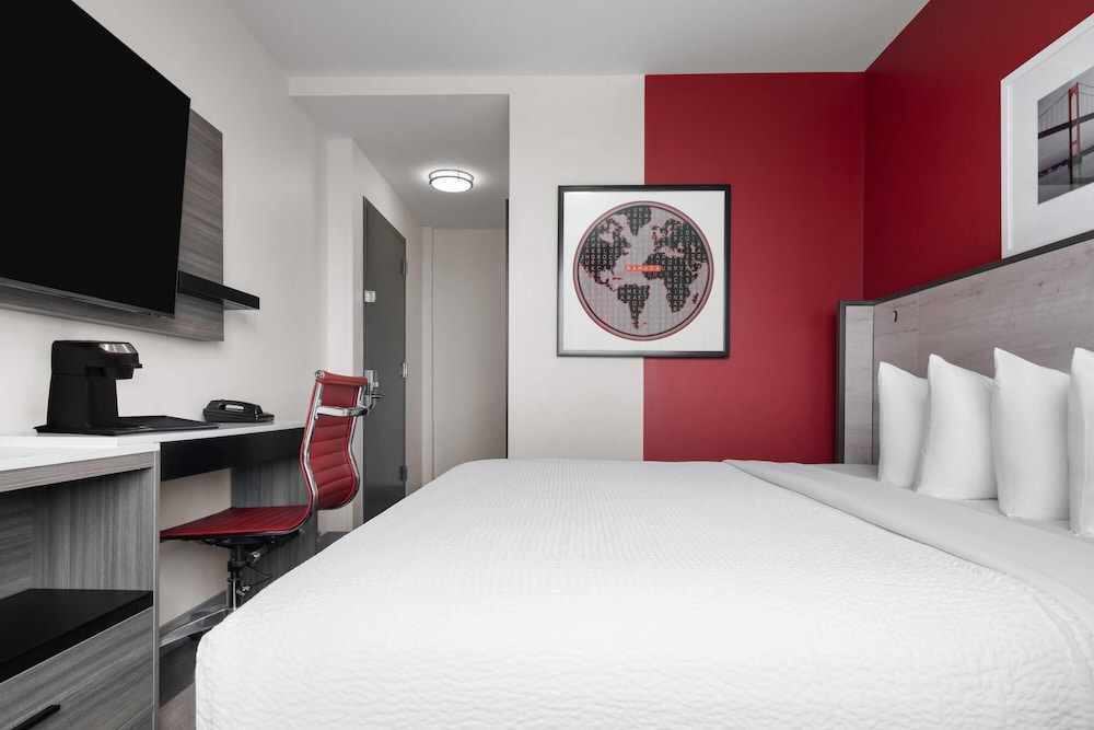 Ramada by Wyndham Brooklyn Near Flatbush 11/26