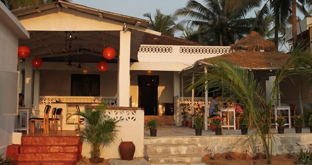 Ocean View Goan Beach House 2/49