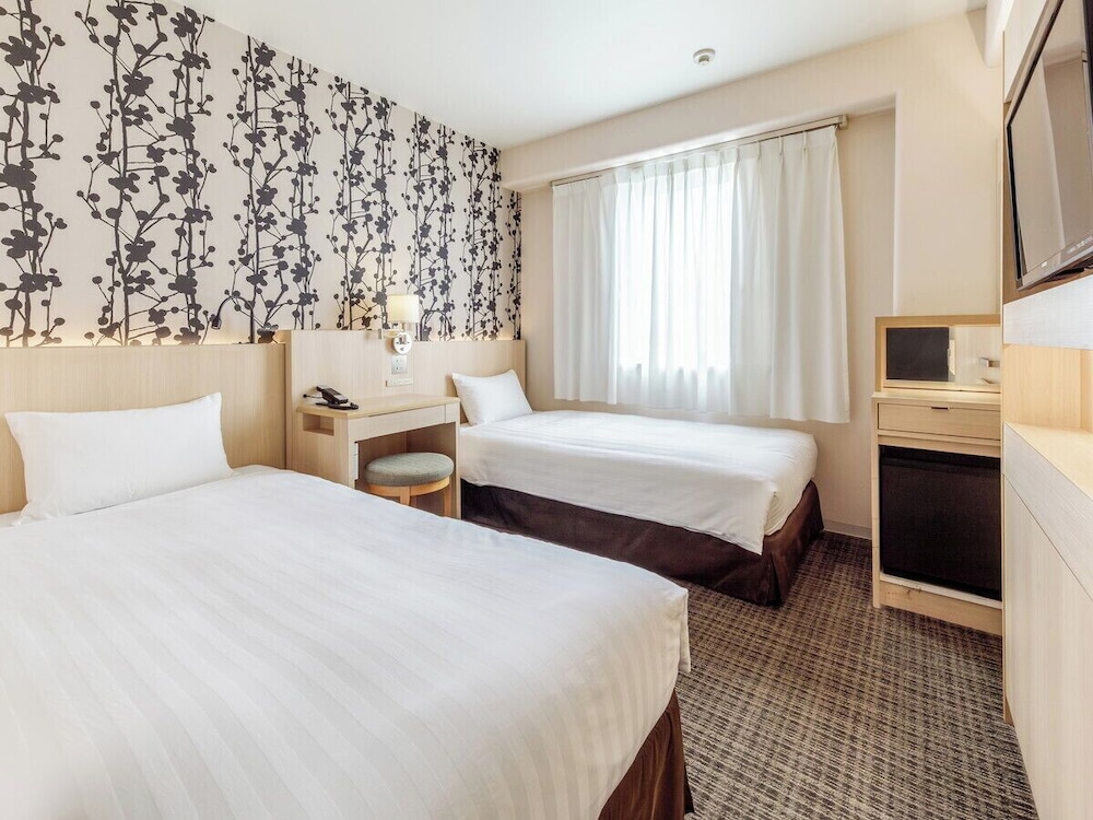 ECONOMY, TWIN BEDS
