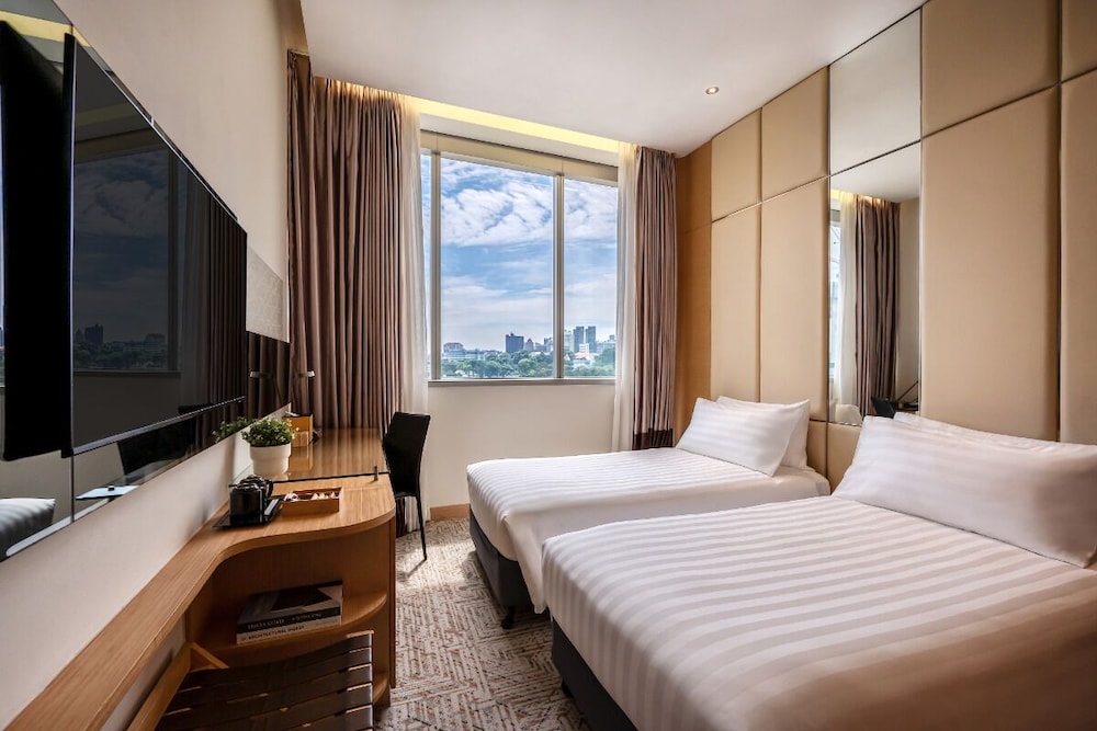 HOLLYWOOD, DORSETT, TWIN BEDS