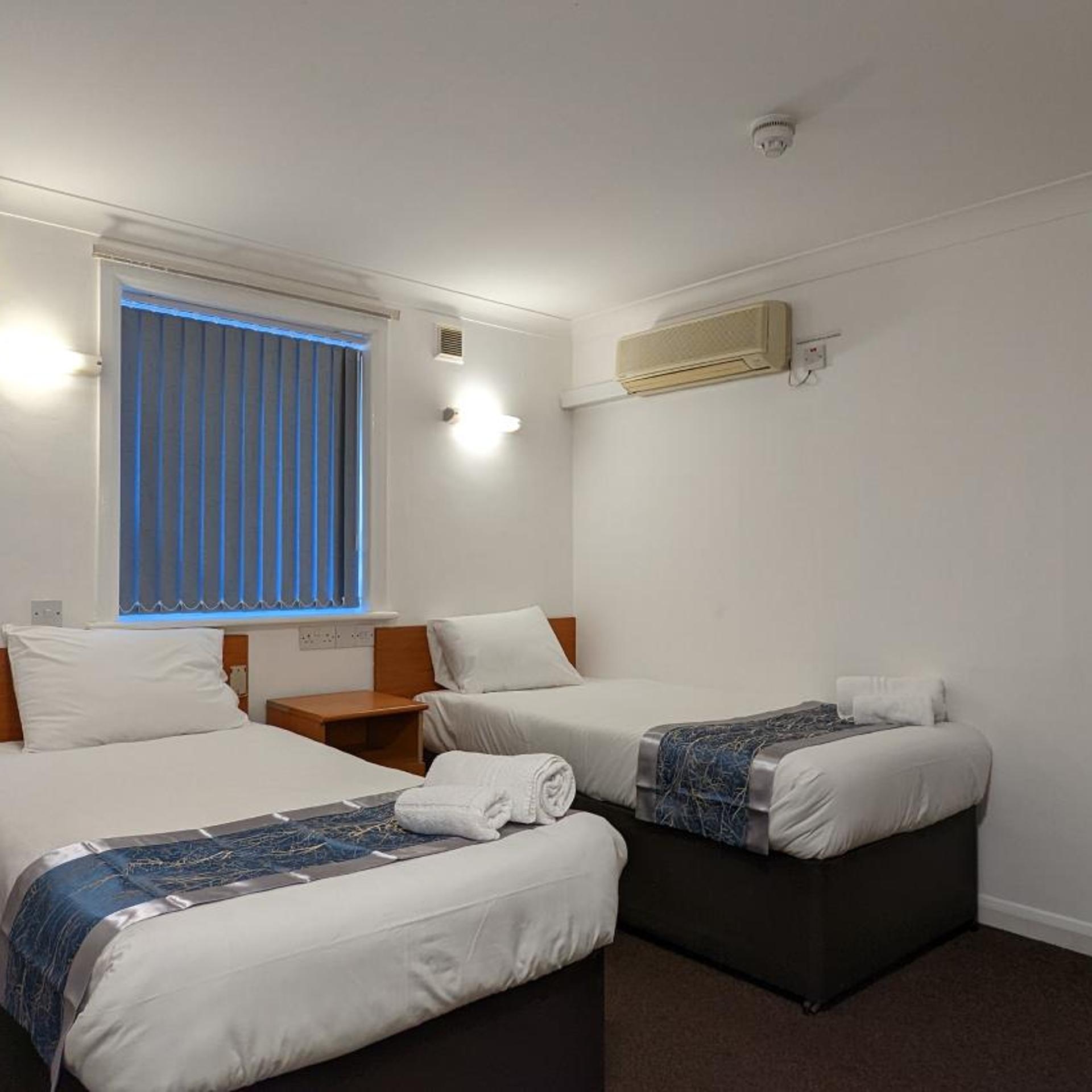 Shepiston Lodge Heathrow 5/14