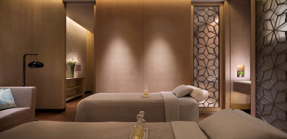 Grand Hyatt Dalian 35/67