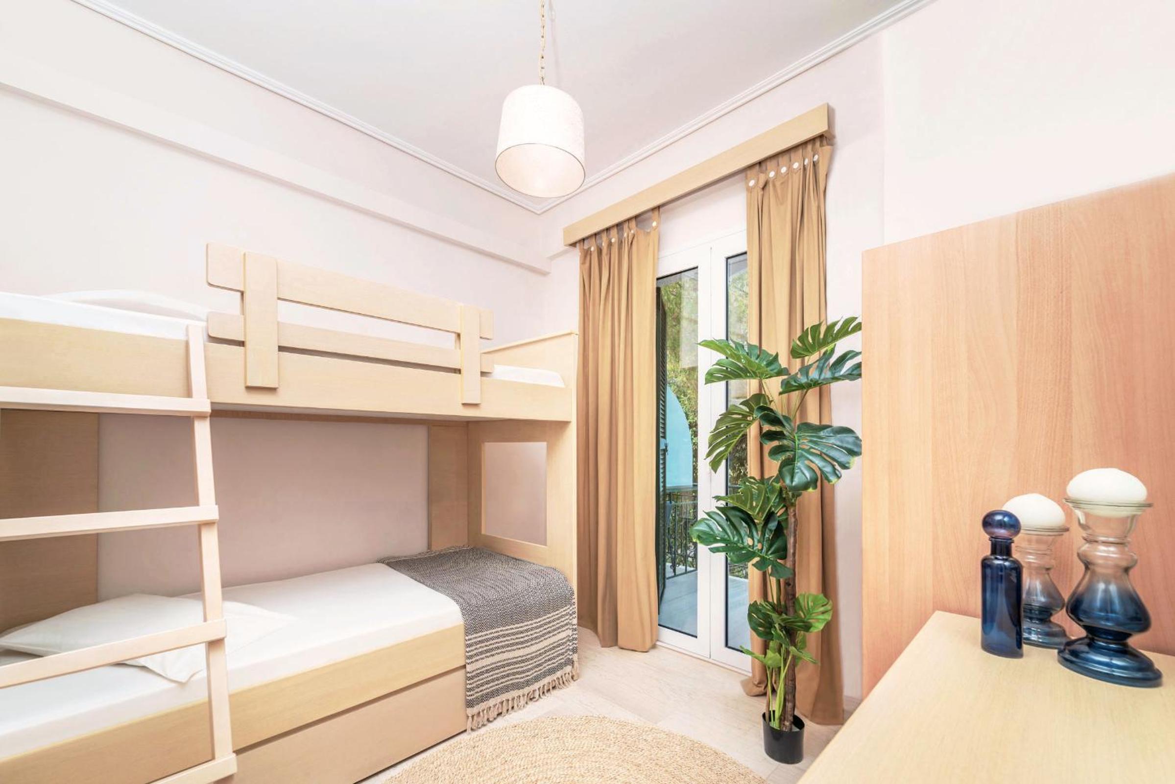 ADANI HOTEL 18/54