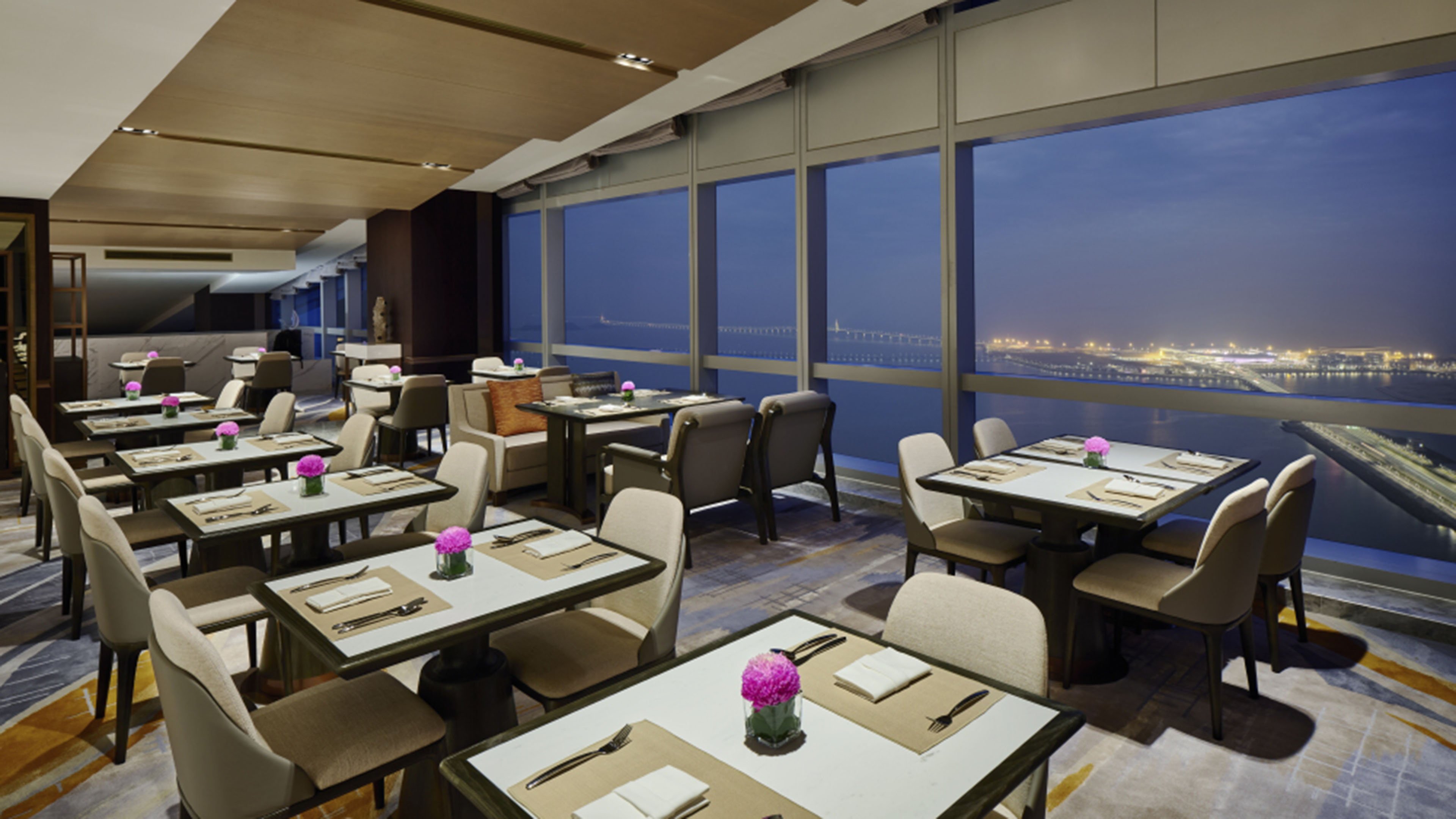 Intercontinental Hotels Zhuhai 35/50