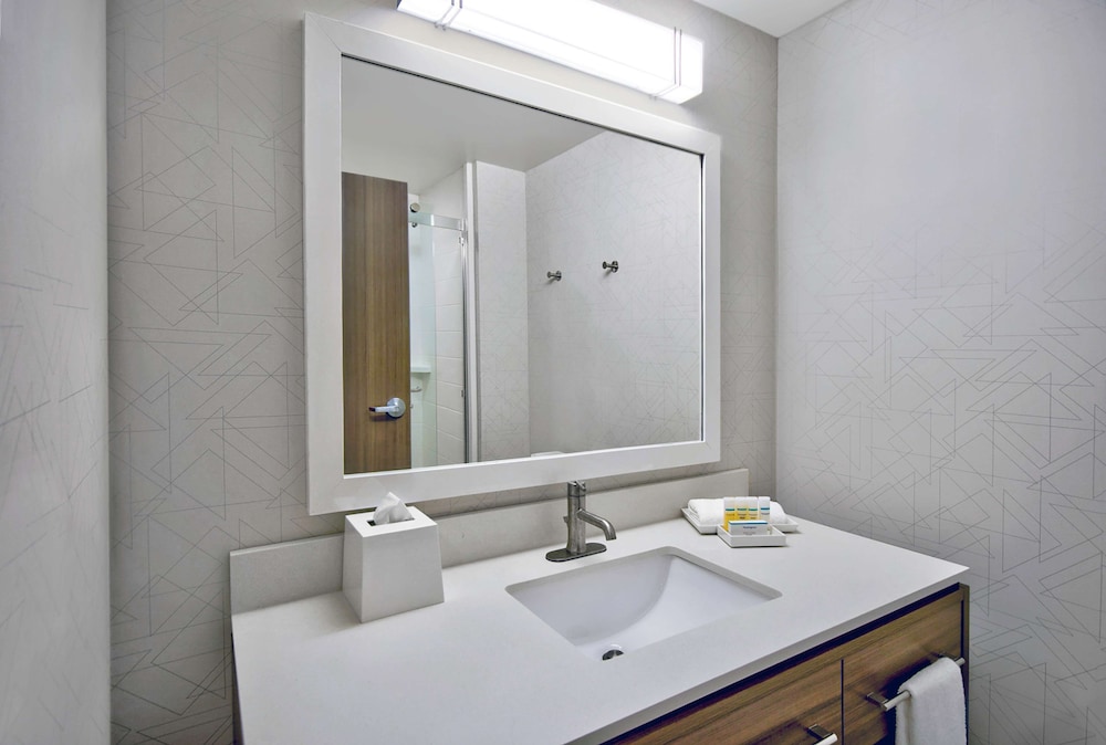 Home2 Suites by Hilton Whitetown Indianapolis NW 19/61