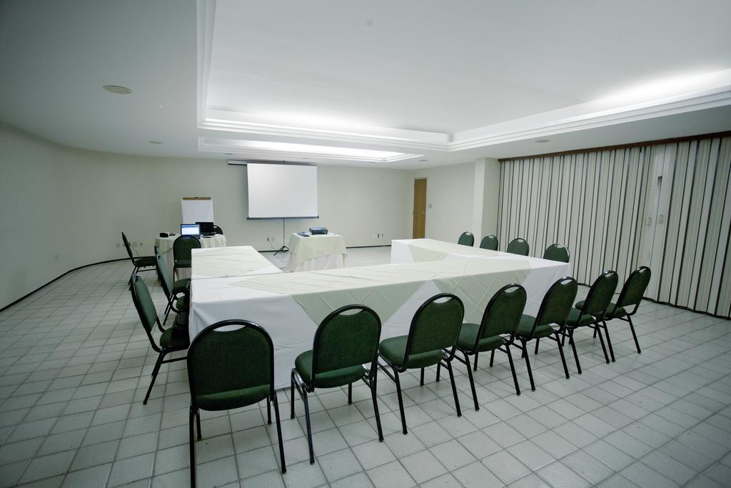 Calhau Praia Hotel 13/15