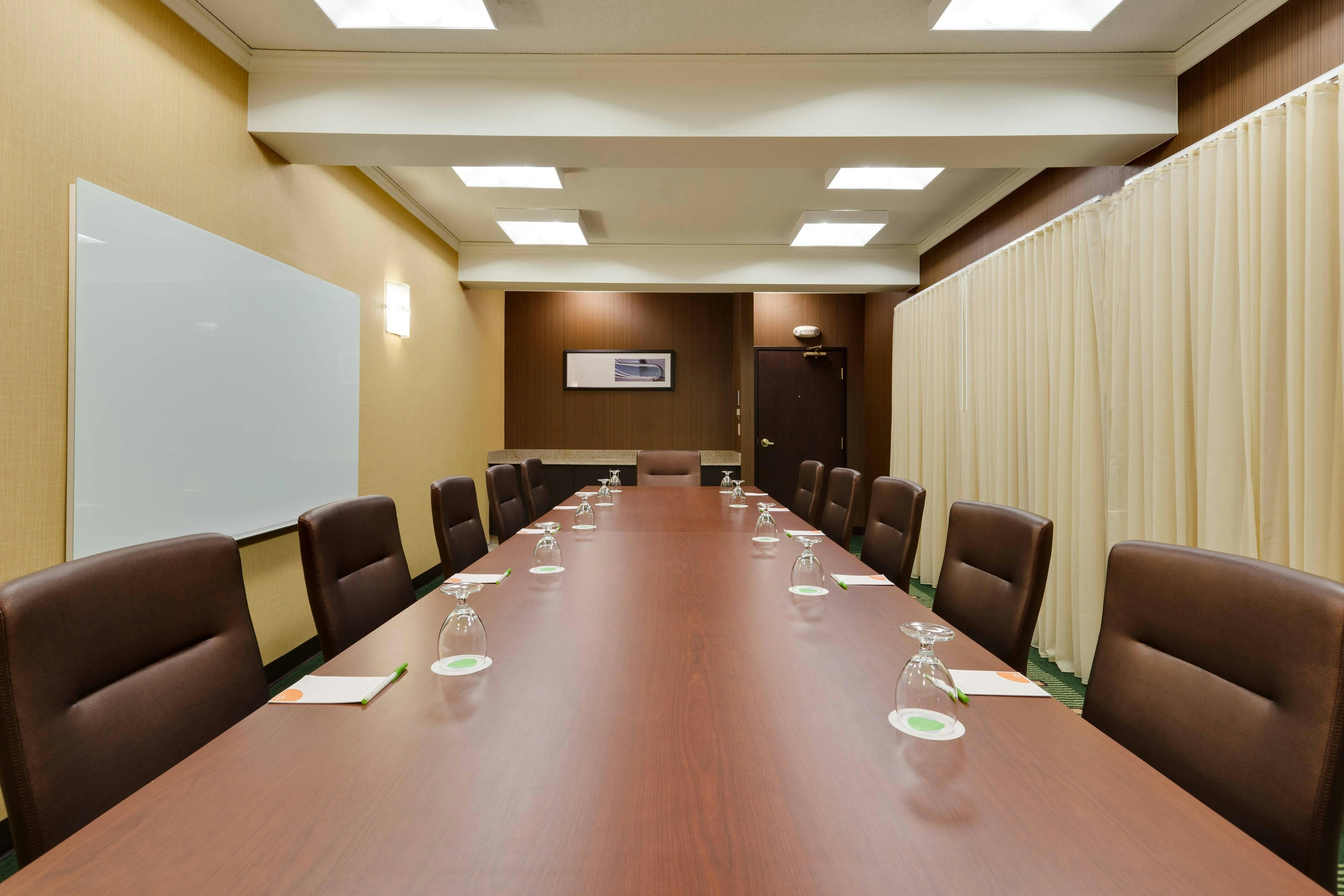 Courtyard by Marriott Chicago Southeast/Hammond 19/26