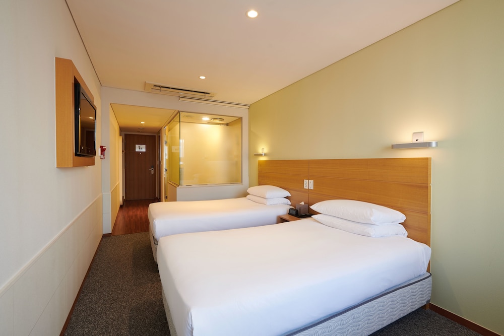 Nine Tree by Parnas Seoul Myeongdong 1 38/65