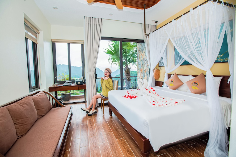 Central Hills Pu Luong Resort 12/50