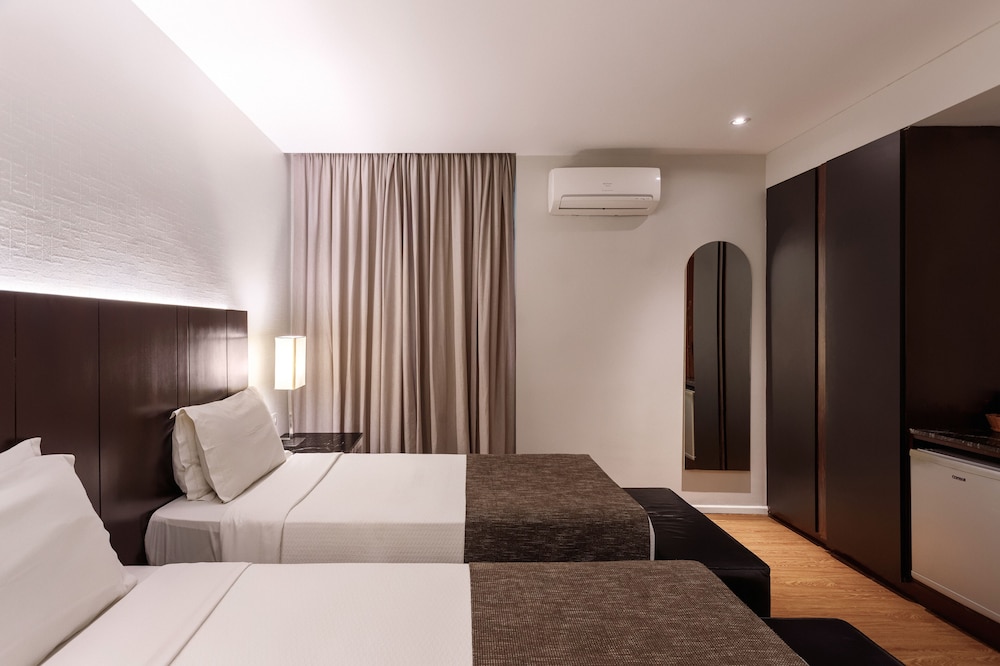 SUPERIOR, TWIN BEDS