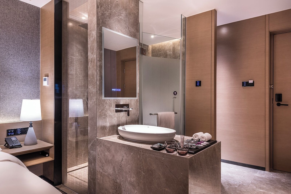 Mercure Suzhou Downtown 72/75