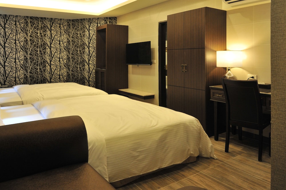 Maple Hotel 26/65