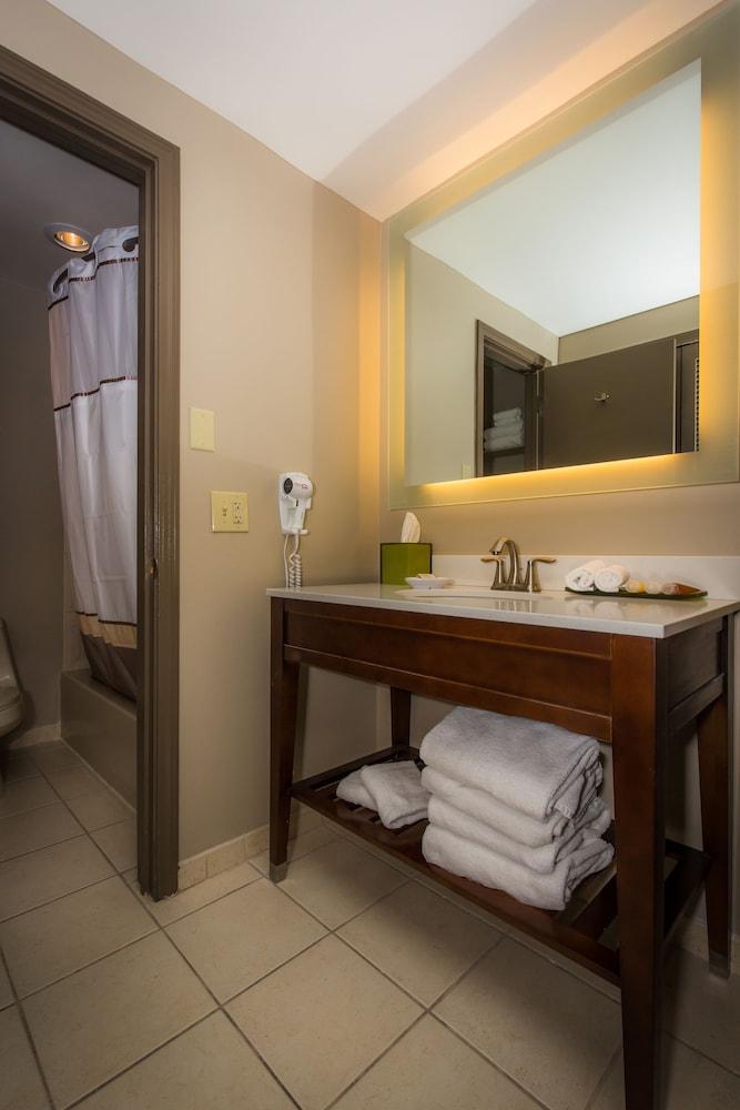 Lodge of Four Seasons Golf Resort Marina Spa 22/66