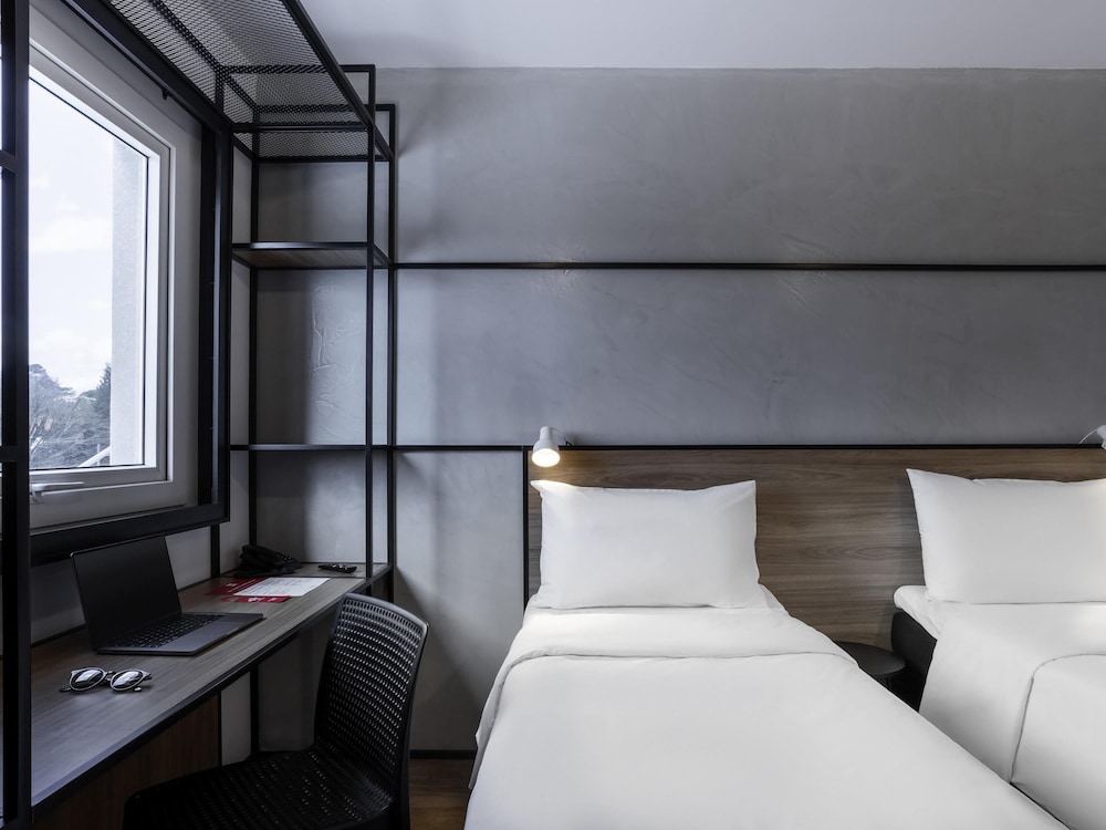 Ibis Botucatu 21/50