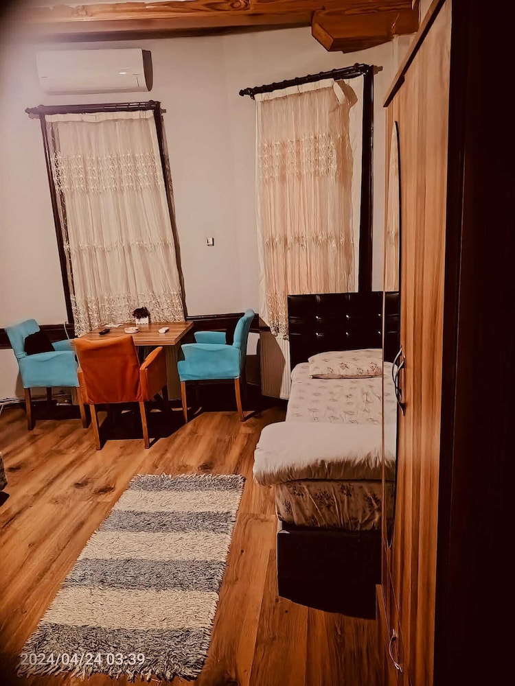 Kule Hotel 36/49