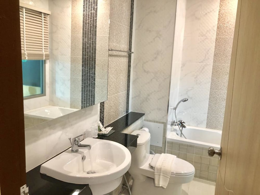 The Peak Chanthaburi Hotel 67/73