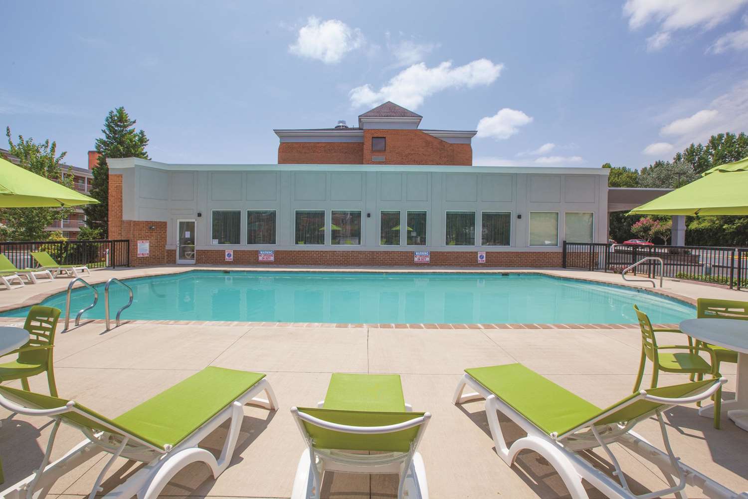 La Quinta Inn Williamsburg Historic Area 1/25