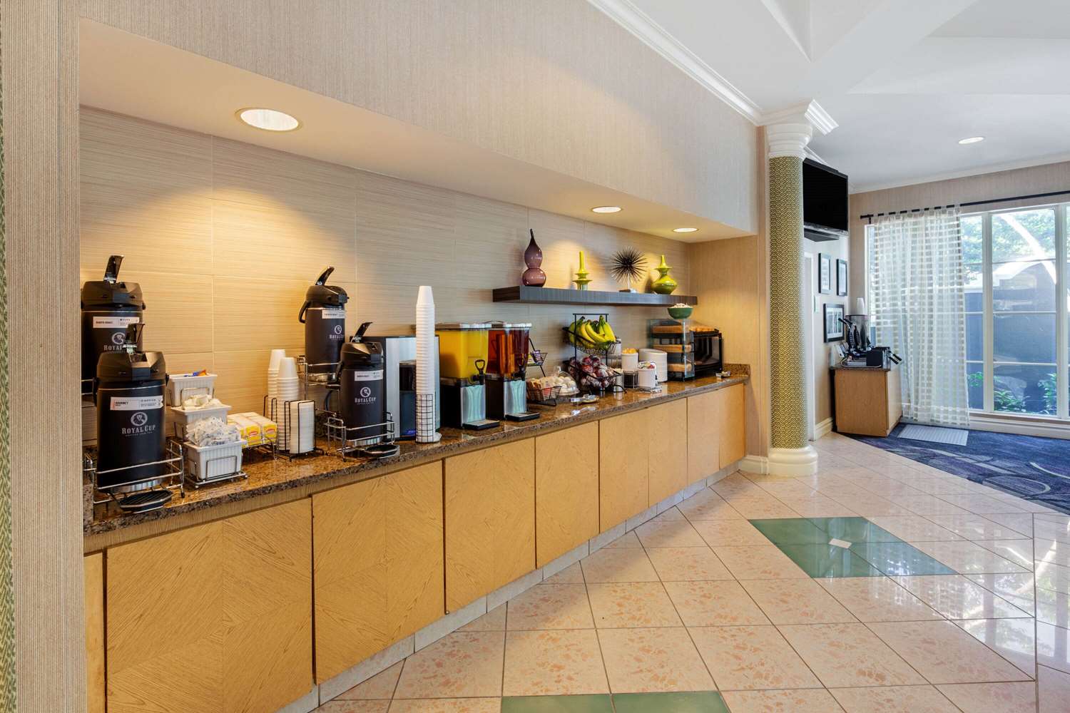 La Quinta Inn & Suites by Wyndham Ft. Lauderdale Plantation 12/24