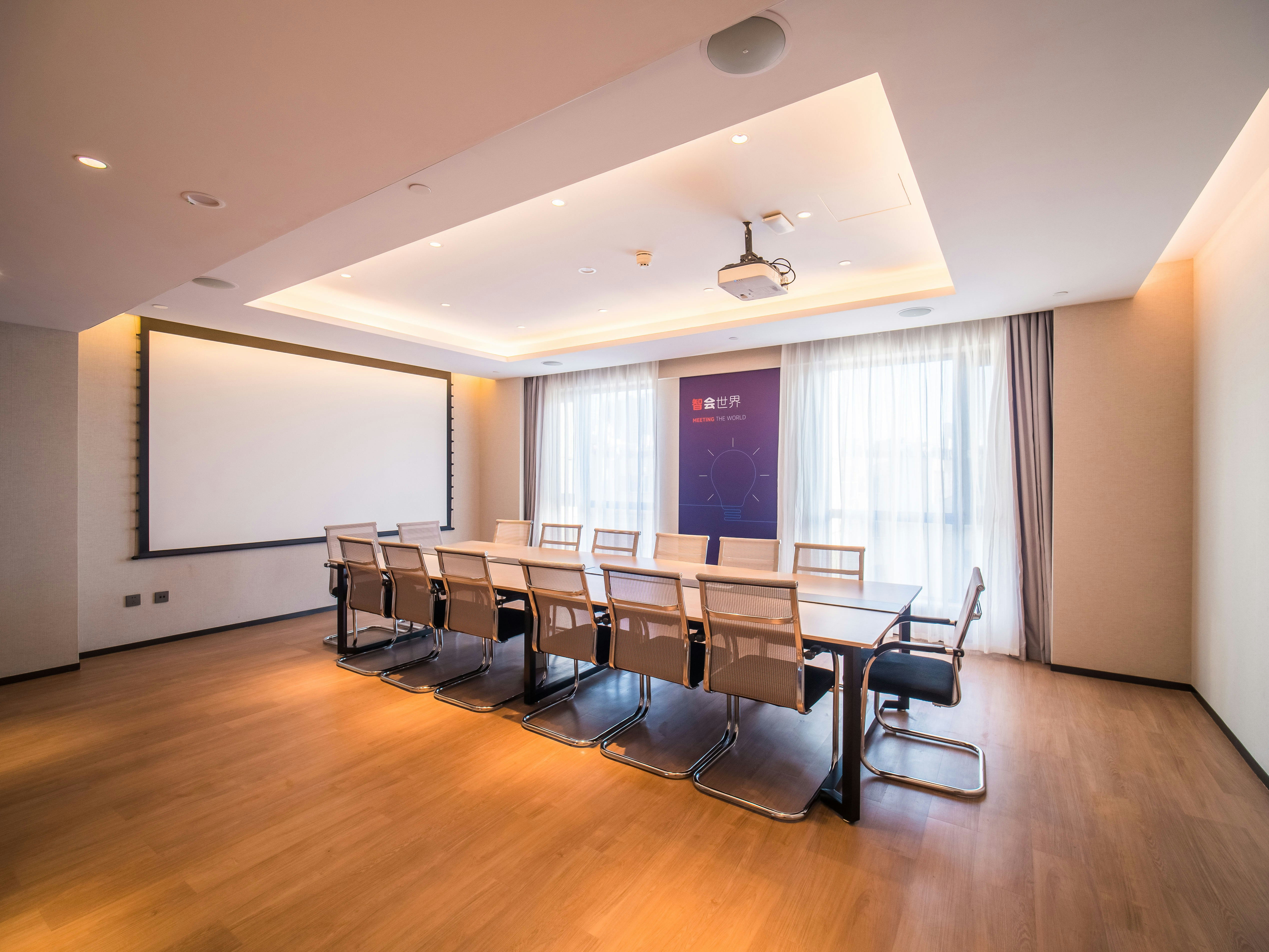 Holiday Inn Express Kunming West 38/49