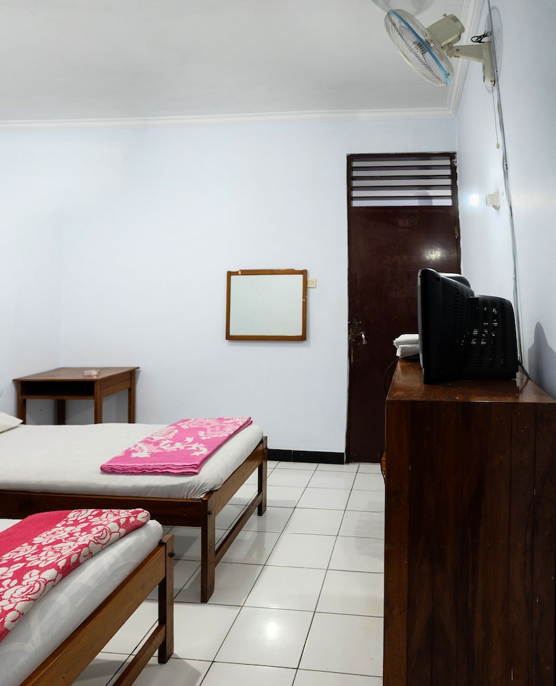 Hotel Wisata by ZUZU 19/50