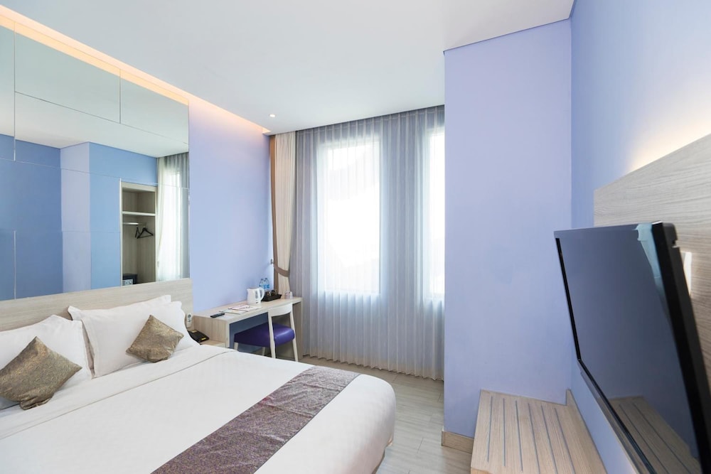 Royal City Hotel 12/55