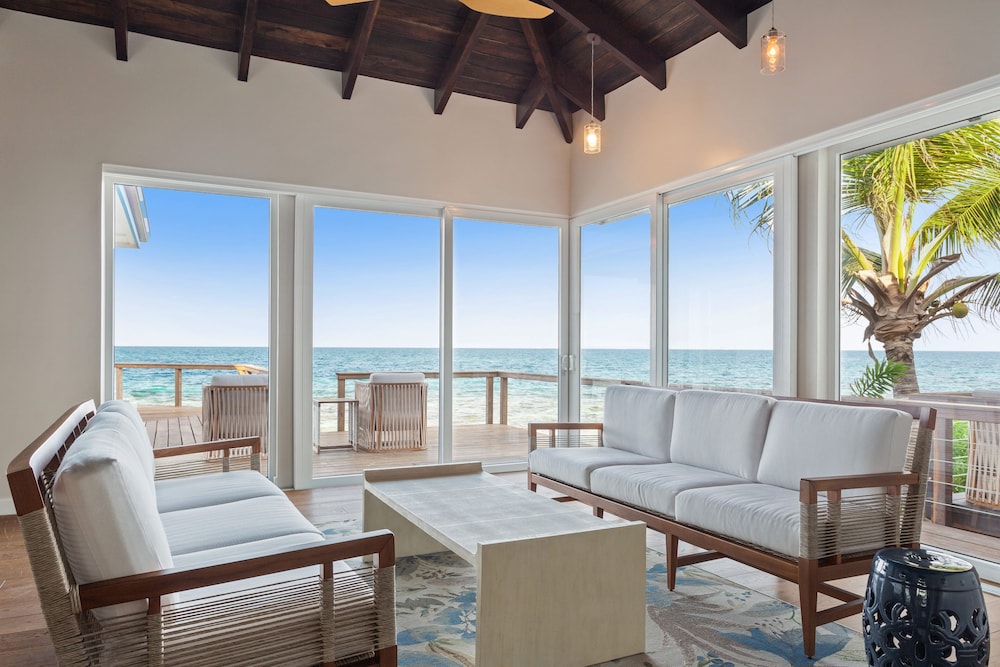 Hatchet Caye Resort 21/50