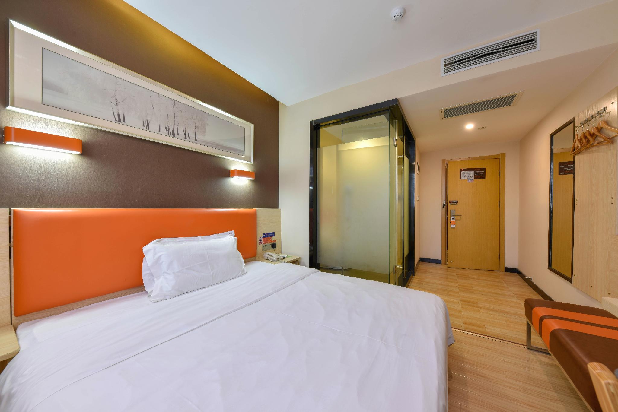 7 Days Premium (Shenzhen Dalang Commercial Center) 23/44