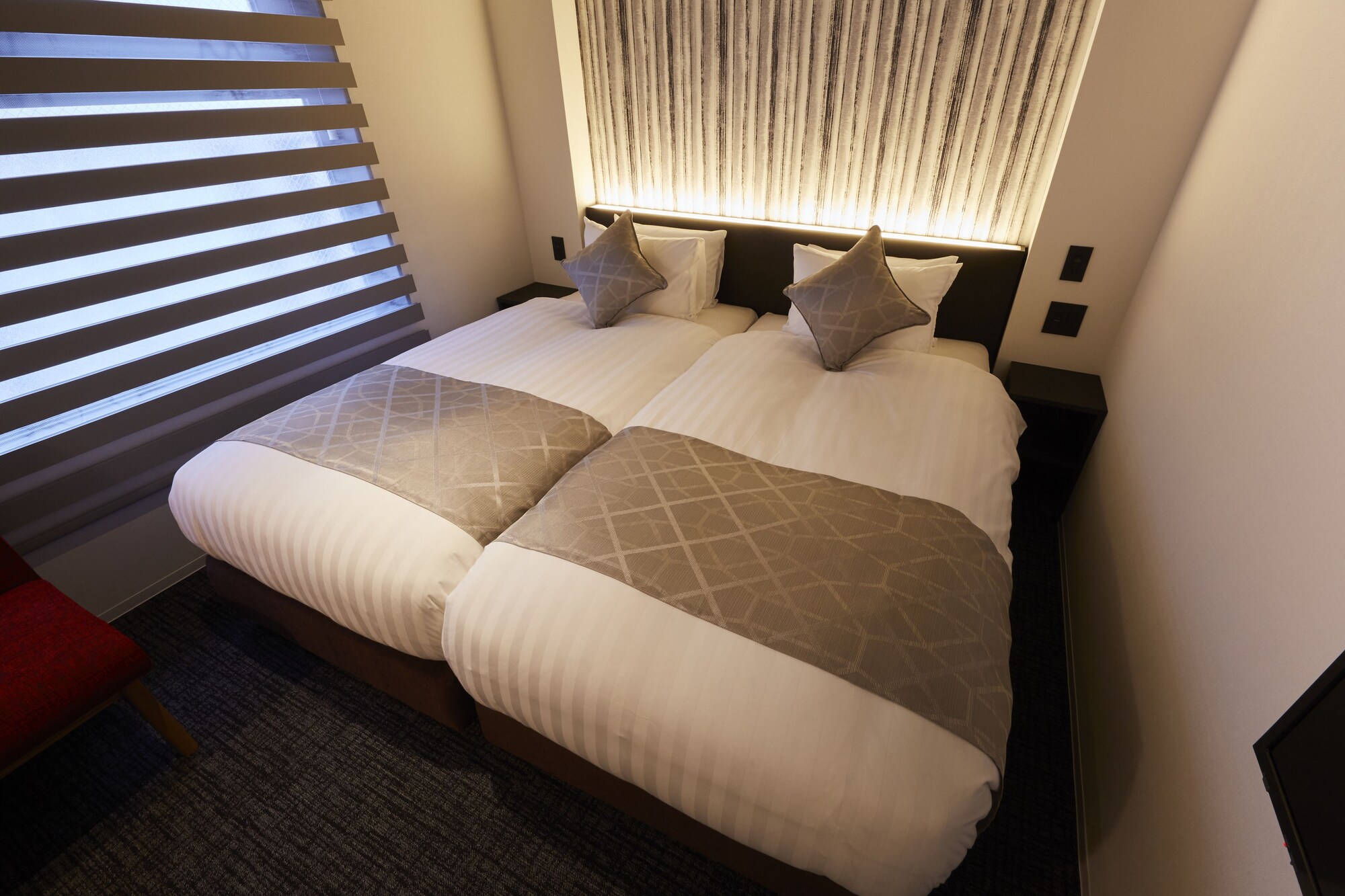 STANDARD, TWIN BEDS