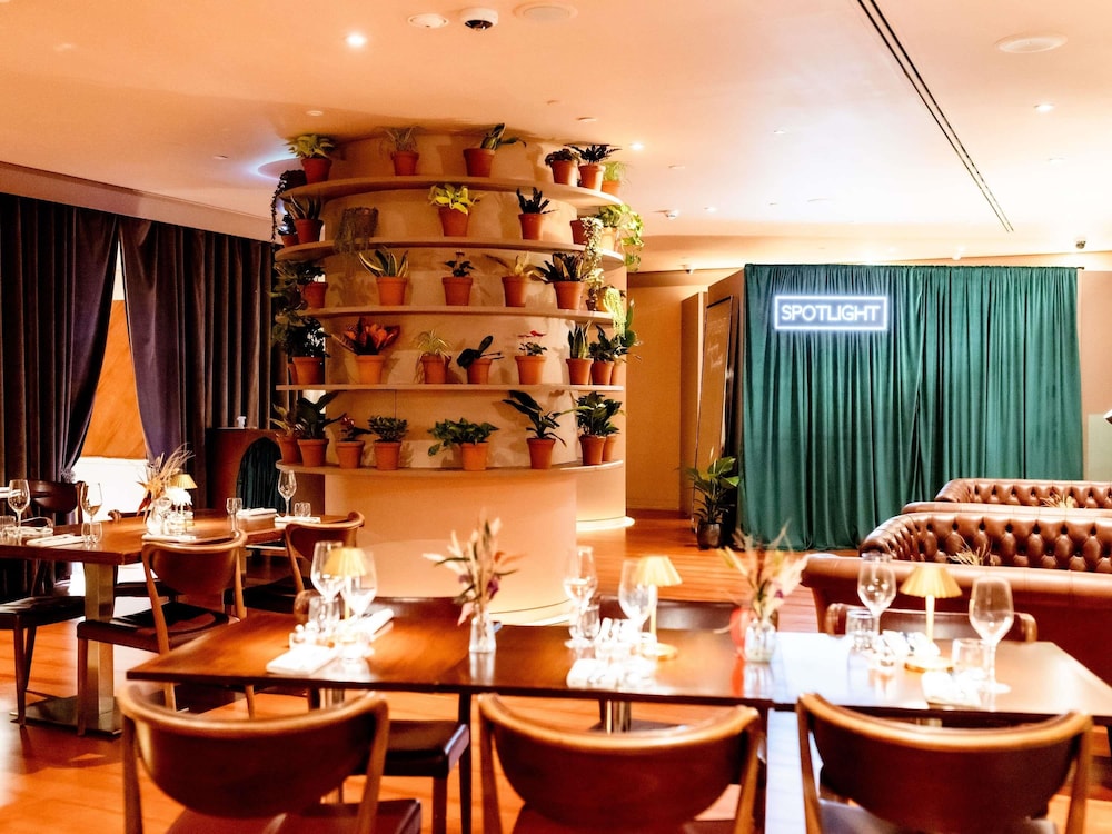 St Martins Lane Hotel 57/75