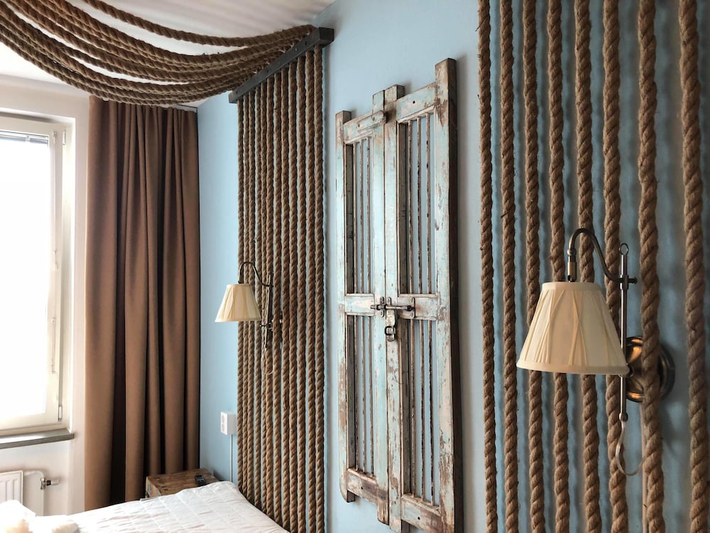 Strand Hotell 2/50