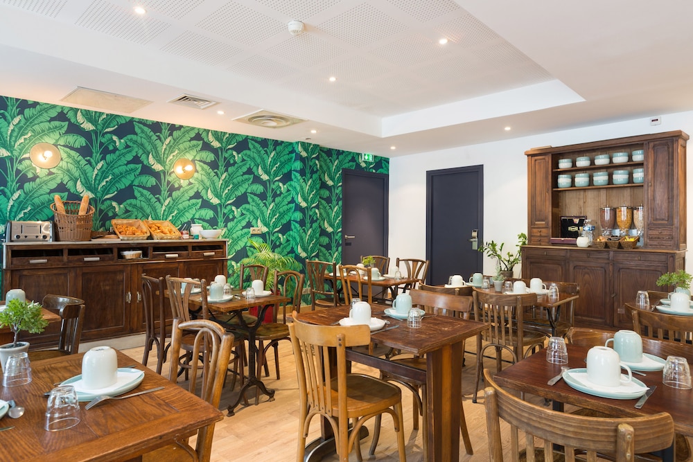 restaurant-cafeteria