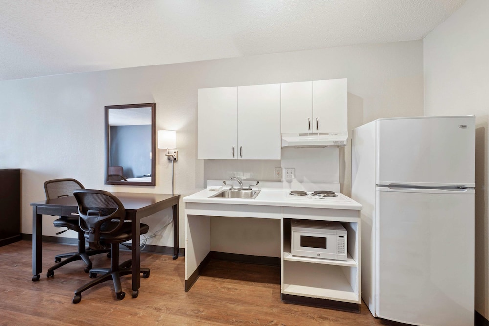 Extended Stay America - Charlotte - University Place 45/53