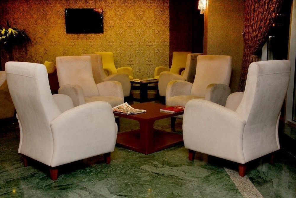 Adanava Hotel 32/50